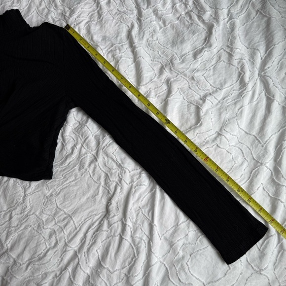 SHEIN Black Long Sleeve Tie Front Cropped Turtleneck Ribbed - Picture 5 of 8